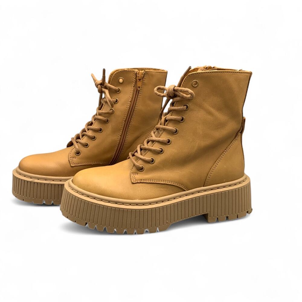 Steve Madden Combat Boots Size 6 Camel Leather Brown Laces Side Zip Chunky Sole
